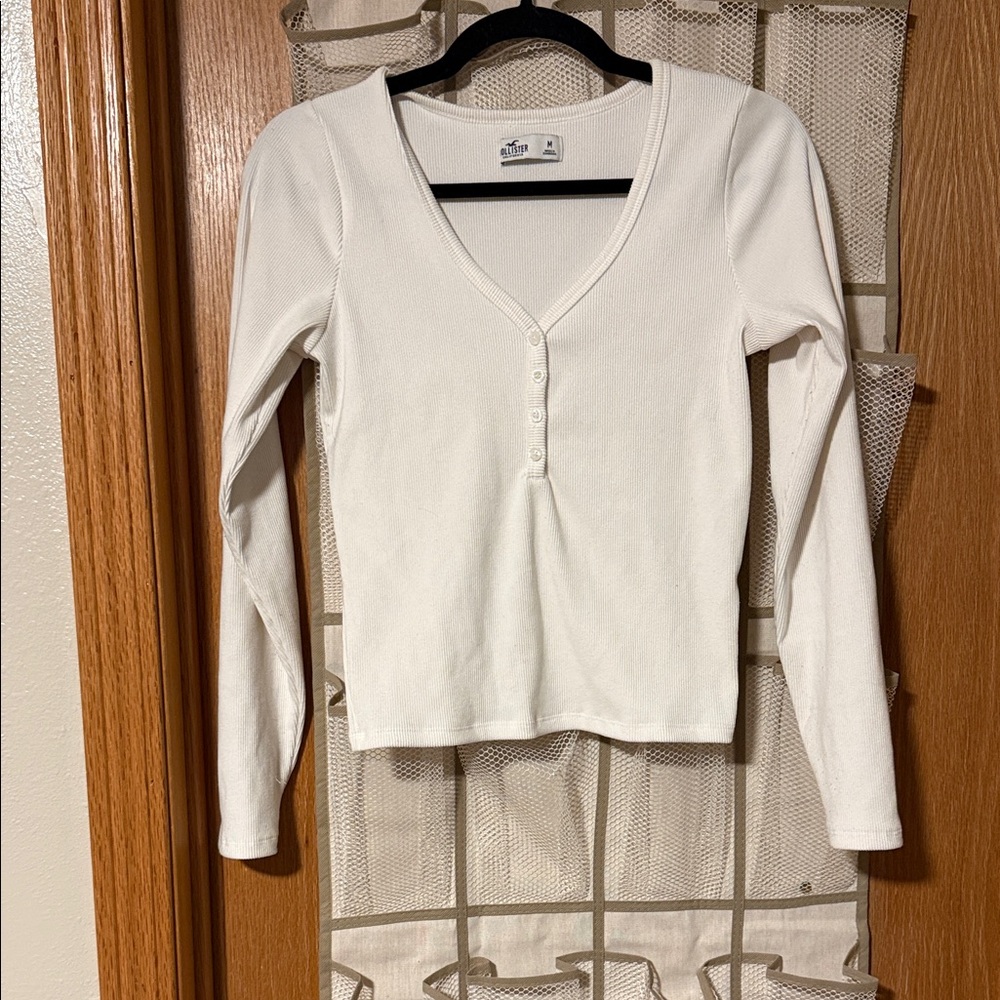 White Hollister Long Sleeve V-Neck Top